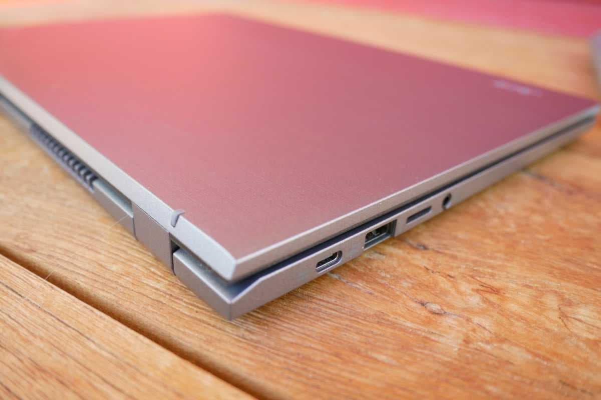 Acer Chromebook Plus S14 ports