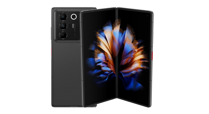 ZTE Nubia Fold — Image Credits: YMobile.jp