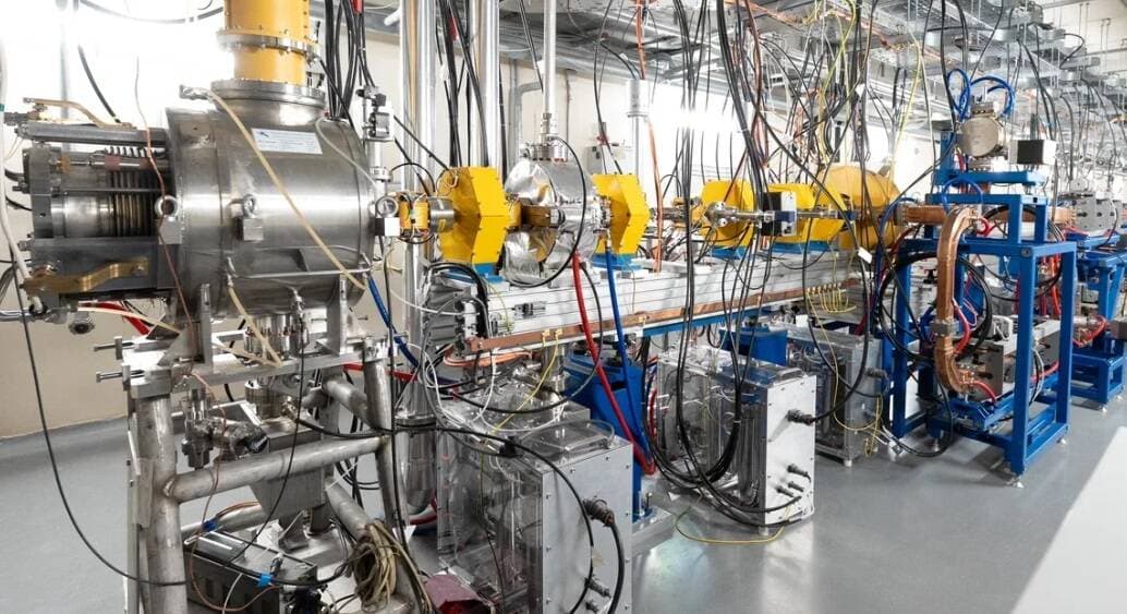 Russian SKIF synchrotron equipment scientific experiment