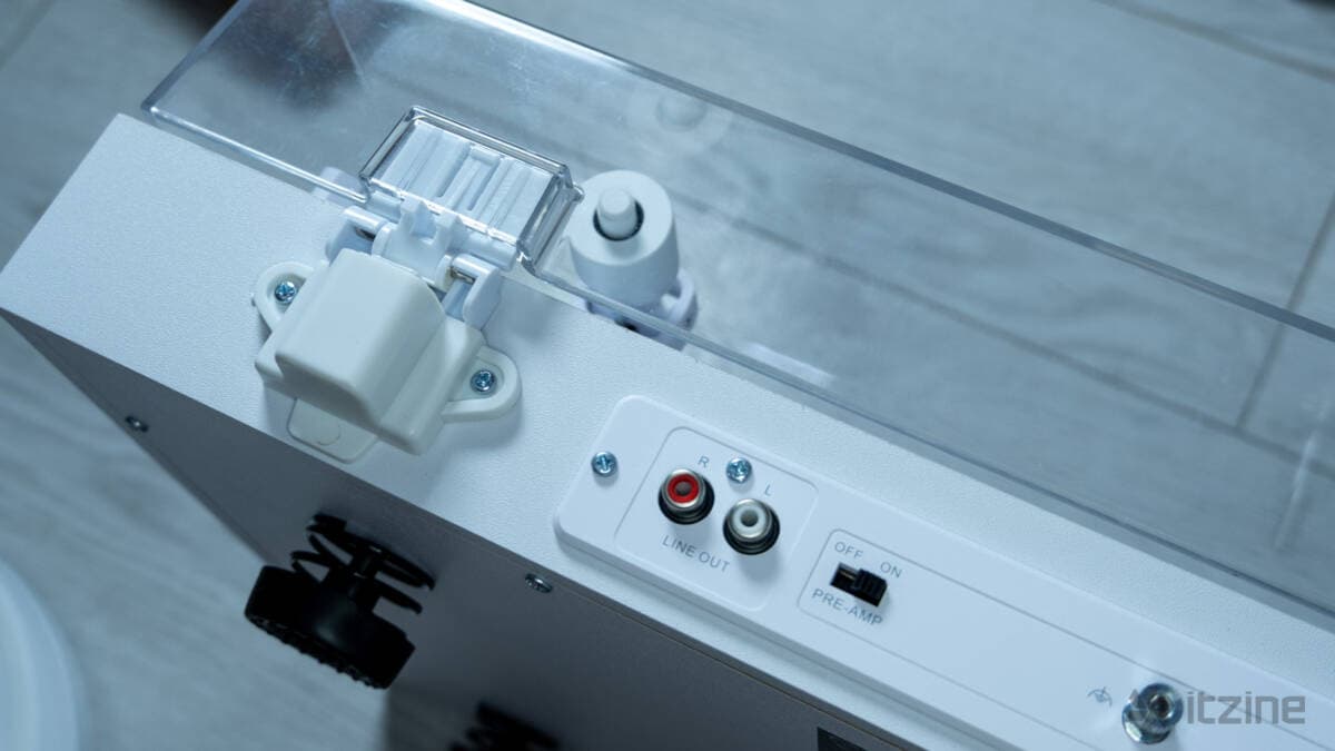 Análisis del Reproductor RP-300BT: un elegante tocadiscos de tracción directa para vinilo