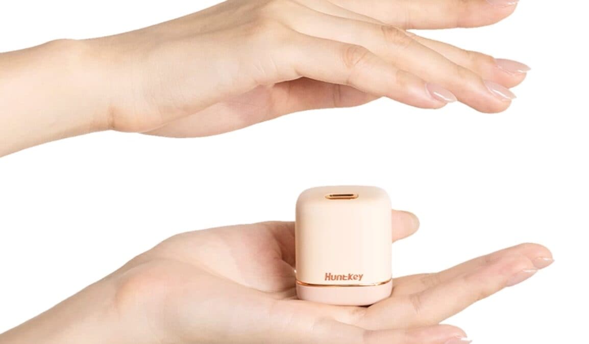 Cargador en miniatura Huntkey Lingdong F60 Milk Tea